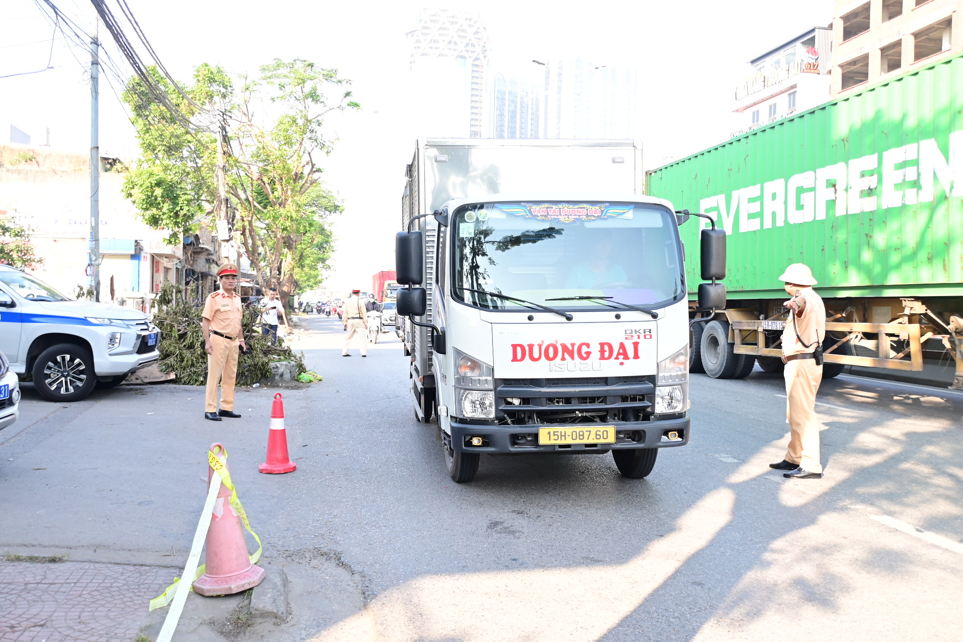 Thông báo phân luồng giao thông tạm thời phục vụ thi công cầu Nguyễn Trãi và chỉnh trang đô thị vùng phụ cận
